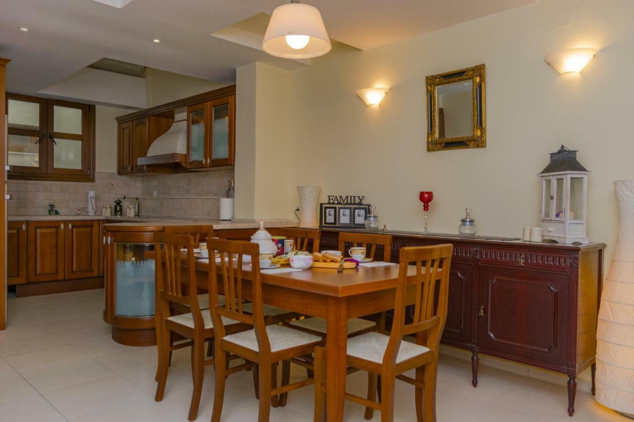 George'S Poet Maisonette Rethymno Exteriör bild